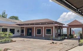 Reddoorz Resort Near Darajat Garut